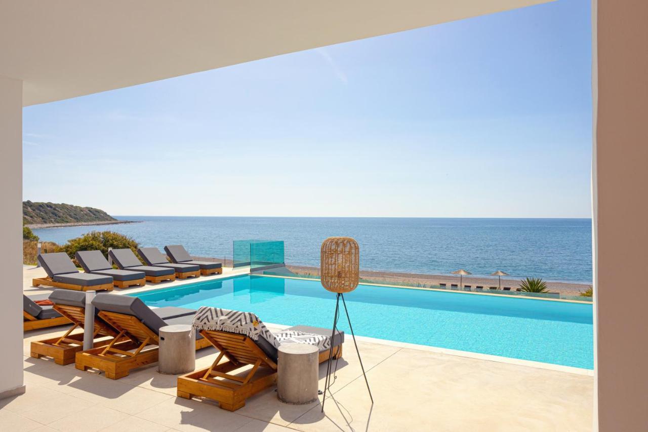 Villa Seven Lakhania Luaran gambar