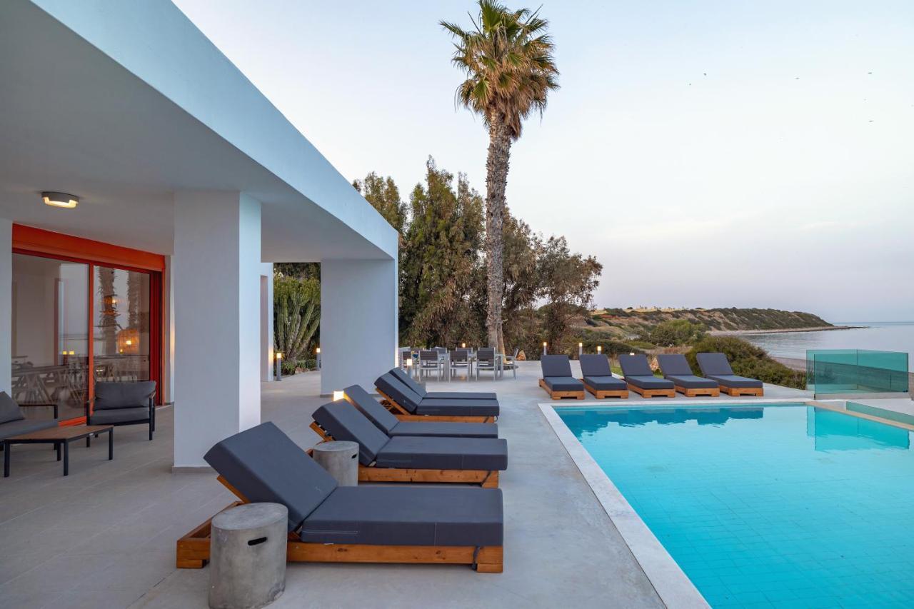 Villa Seven Lakhania Luaran gambar