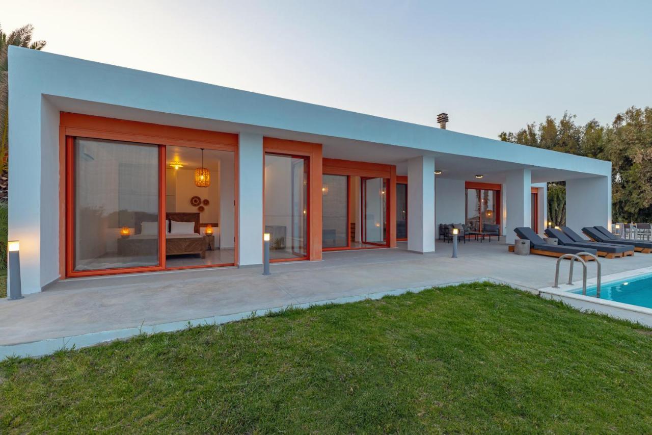 Villa Seven Lakhania Luaran gambar